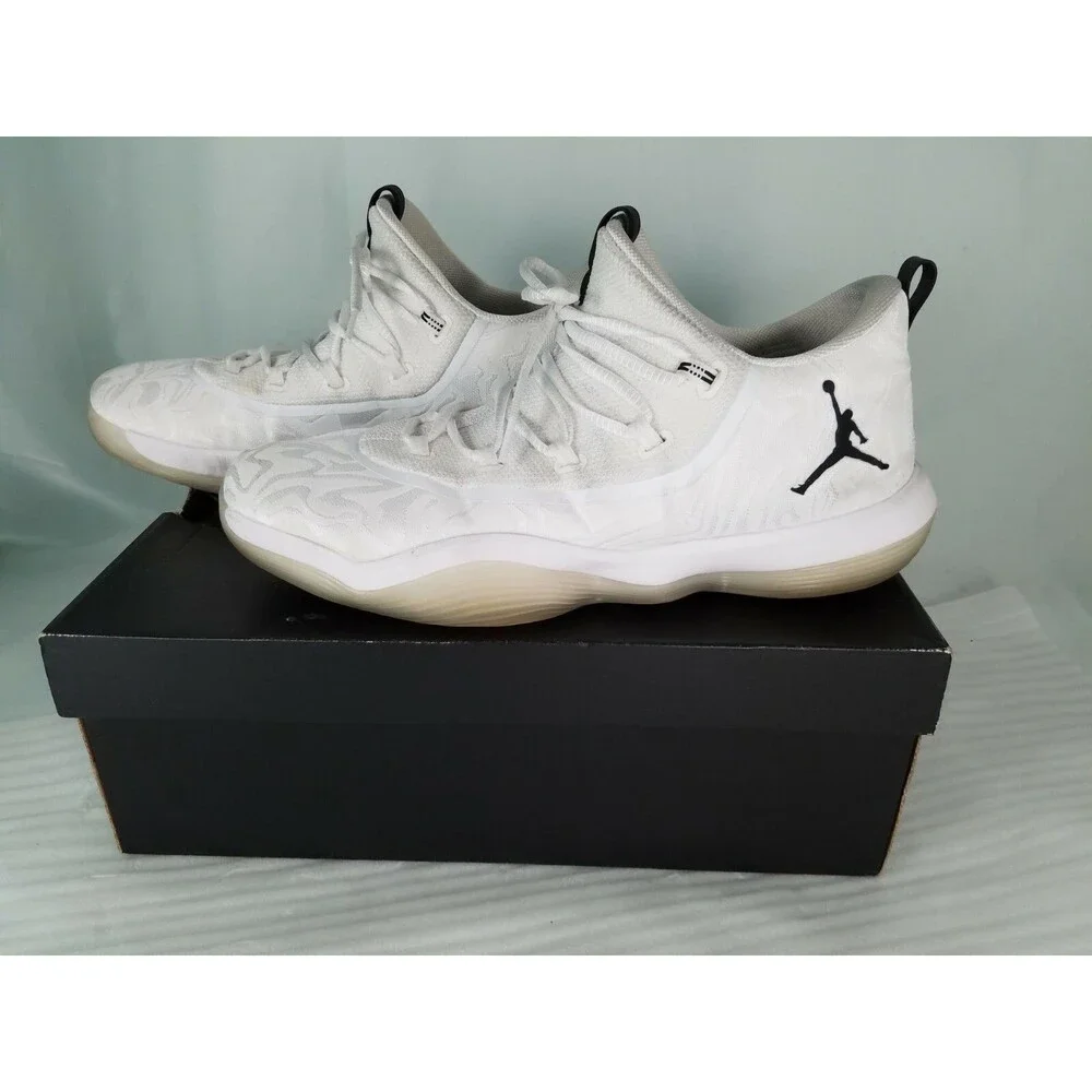 Nike Air Jordan Superfly 2017 Low Mens Sz 14 White Black AA2547-110 Flight